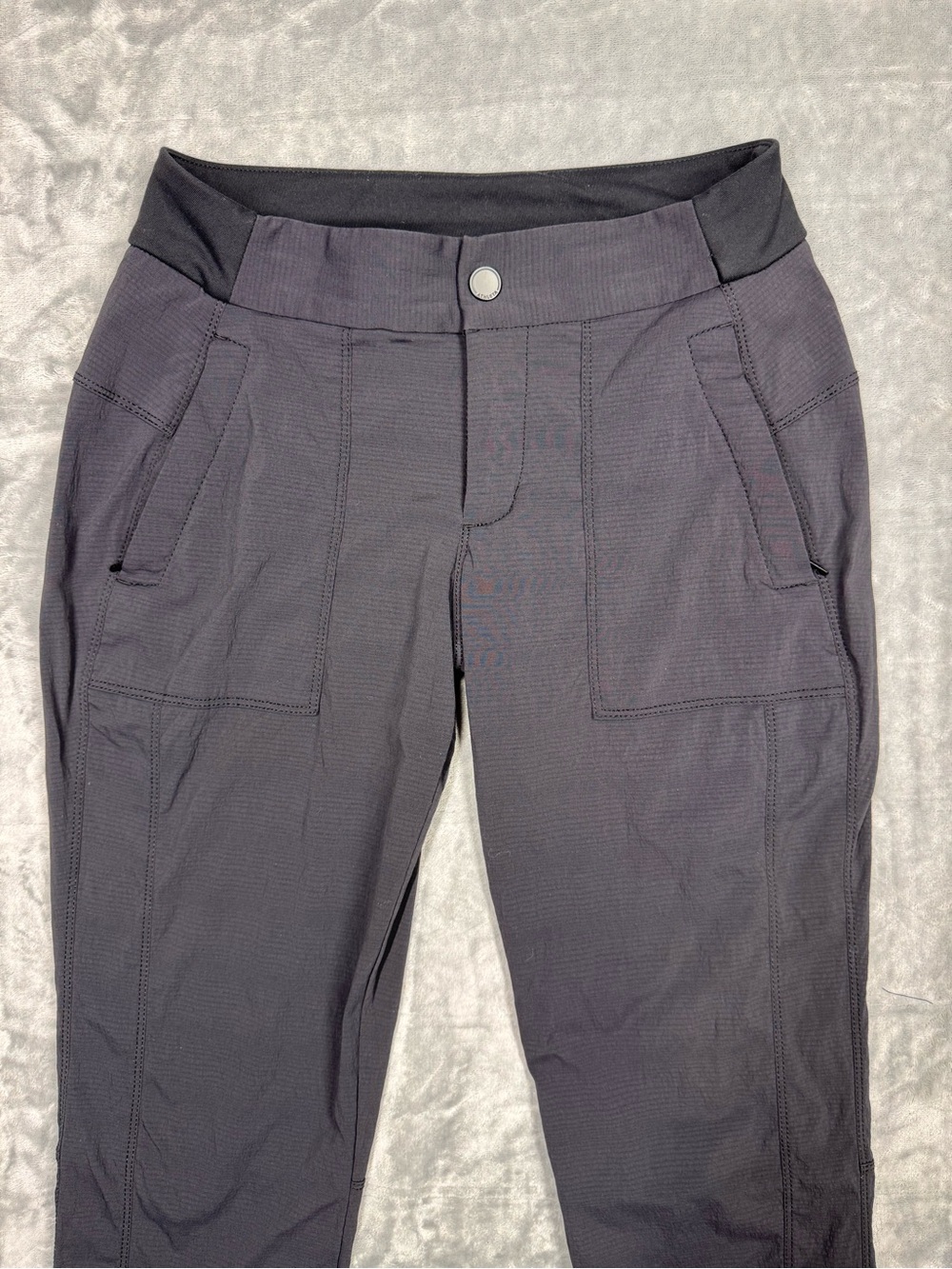 Athleta Black Women's Jogger Capris with Cargo Pockets - Picture 2 of 12